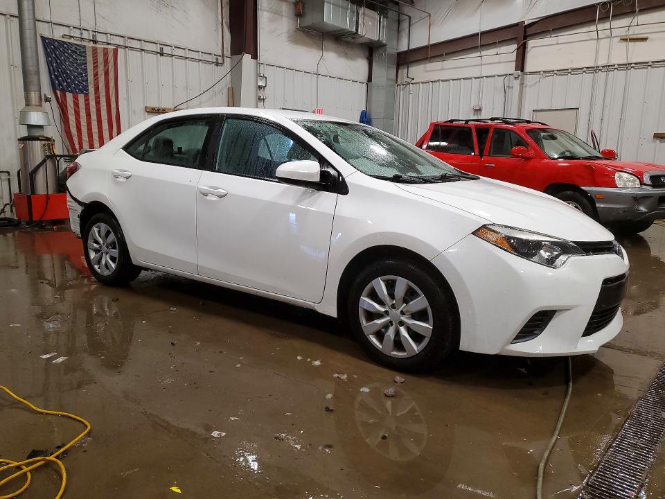 Photo 4 from auction – 2015 TOYOTA COROLLA L with VIN 5YFBURHE9FP208474