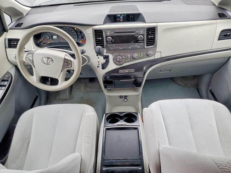 Photo 8 from auction – 2011 TOYOTA SIENNA with VIN 5TDKK3DC3BS174069