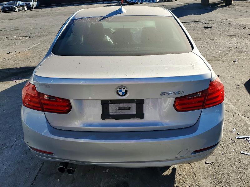 Photo 6 from auction – 2013 BMW 328 with VIN WBA3C1G56DNR44774
