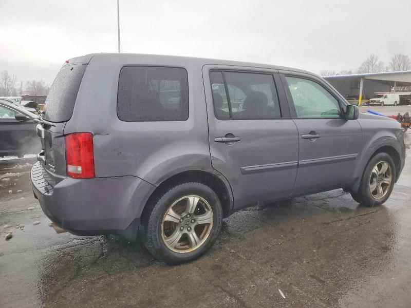 Photo 3 from auction – 2015 HONDA PILOT with VIN 5FNYF4H36FB021825