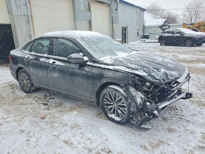 Photo 4 from auction – 2021 VOLKSWAGEN JETTA with VIN 3VWC57BU2MM050504