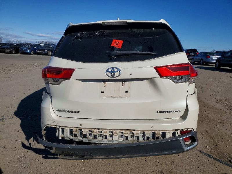 Photo 6 from auction – 2017 TOYOTA HIGHLANDER with VIN 5TDDZRFHXHS441149