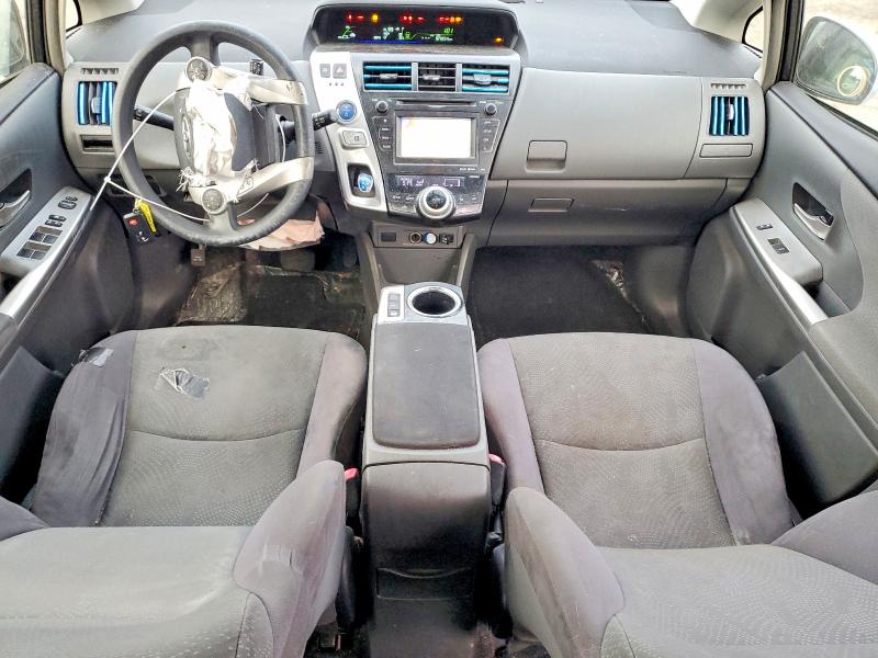Photo 8 from auction – 2013 TOYOTA PRIUS V with VIN JTDZN3EU9D3261380