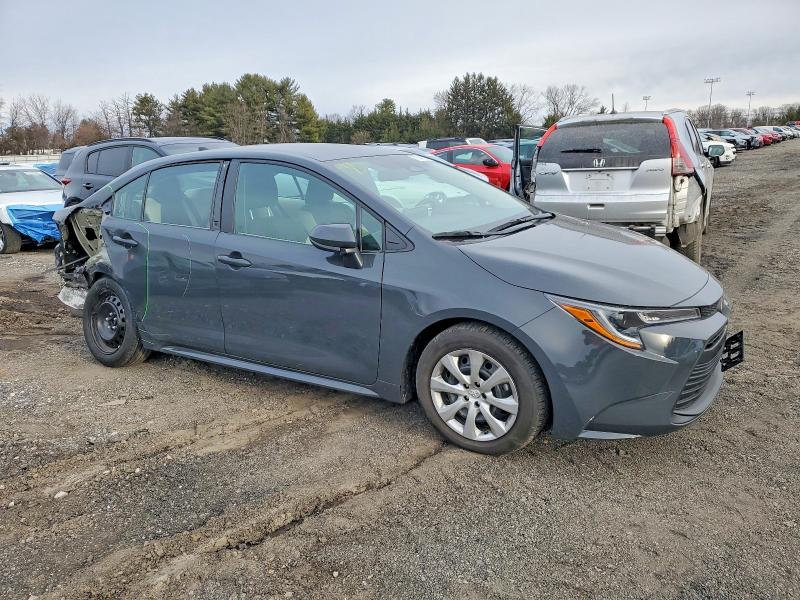 Photo 4 from auction – 2025 TOYOTA COROLLA with VIN 5YFB4MDE4SP351853