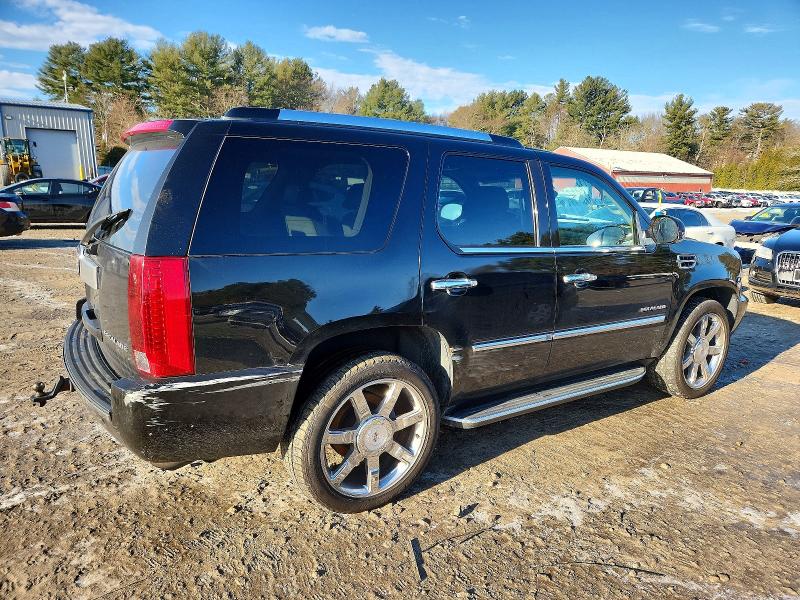 Photo 3 from auction – 2010 CADILLAC ESCALADE with VIN 1GYUKAEF7AR103163