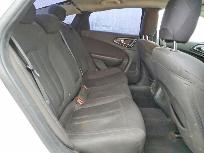 Photo 10 from auction – 2016 CHRYSLER 200 with VIN 1C3CCCAB2GN158914