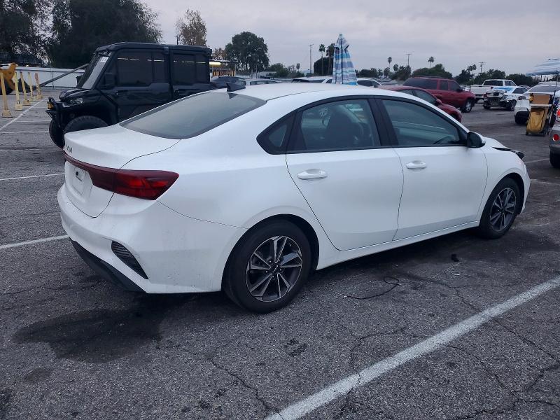 Photo 3 from auction – 2023 KIA FORTE LX with VIN 3KPF24AD3PE522393