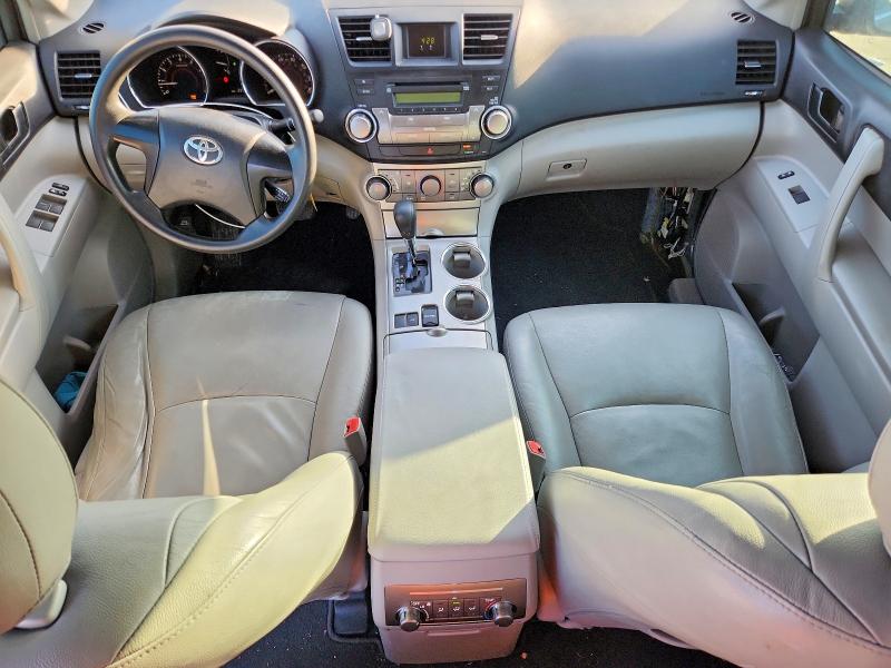 Photo 8 from auction – 2011 TOYOTA HIGHLANDER with VIN 5TDZK3EH9BS035668