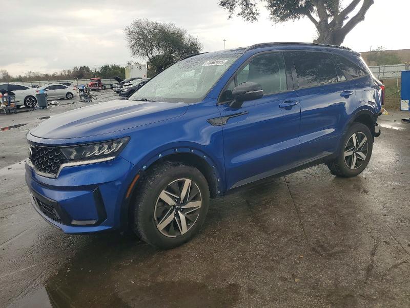 KIA SORENTO 2021 with VIN 5XYRH4LF1MG013296 - Photo from auction