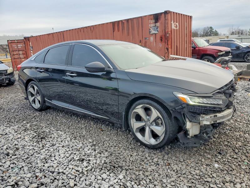 Photo 4 from auction – 2018 HONDA ACCORD TOU with VIN 1HGCV2F98JA040906