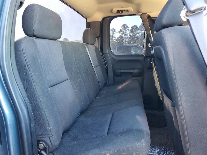 Photo 10 from auction – 2010 GMC SIERRA C15 with VIN 1GTSCUEA8AZ176431