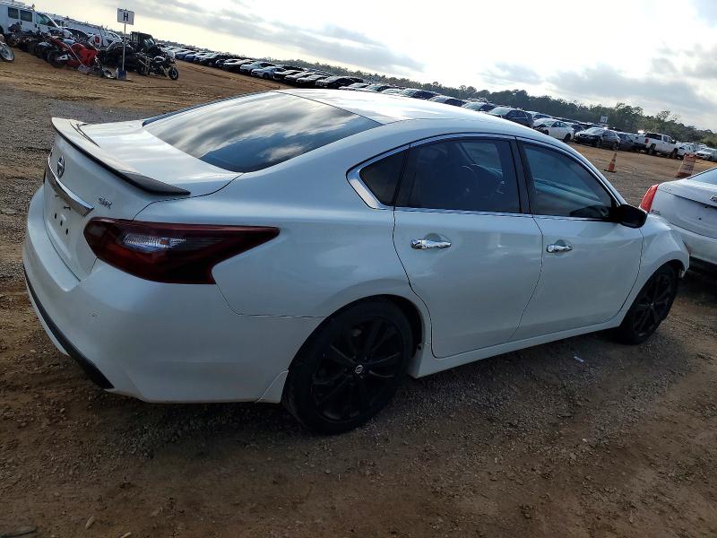 Photo 3 from auction – 2017 NISSAN ALTIMA 2.5 with VIN 1N4AL3AP7HC214783