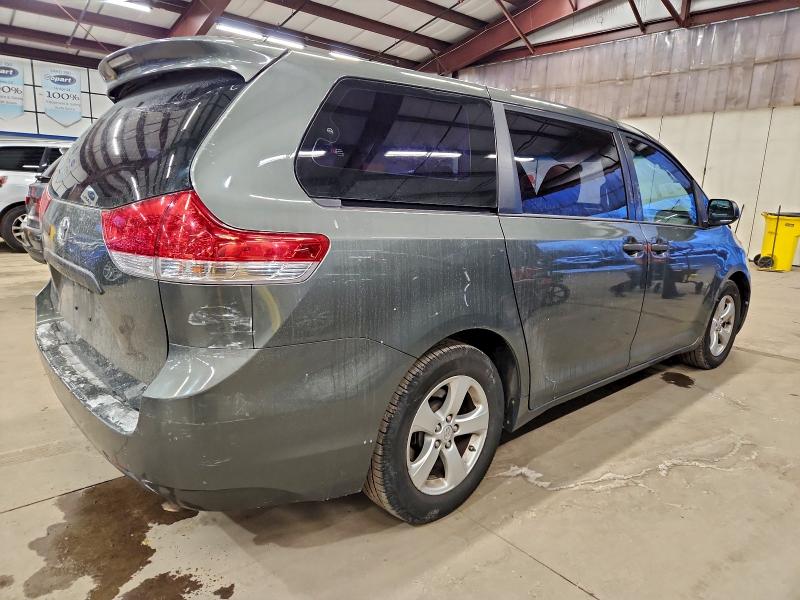 Photo 3 from auction – 2013 TOYOTA SIENNA with VIN 5TDZK3DCXDS298843