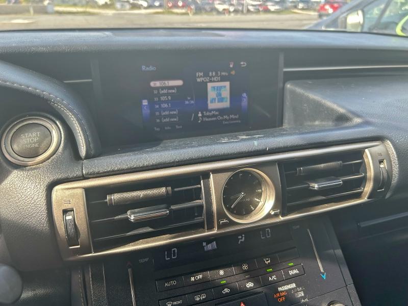 Photo 11 from auction – 2015 LEXUS IS 250 with VIN JTHBF1D21F5063532
