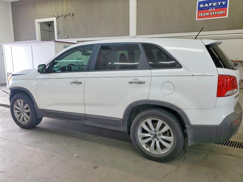 Photo 2 from auction – 2011 KIA SORENTO EX with VIN 5XYKU4A14BG016808