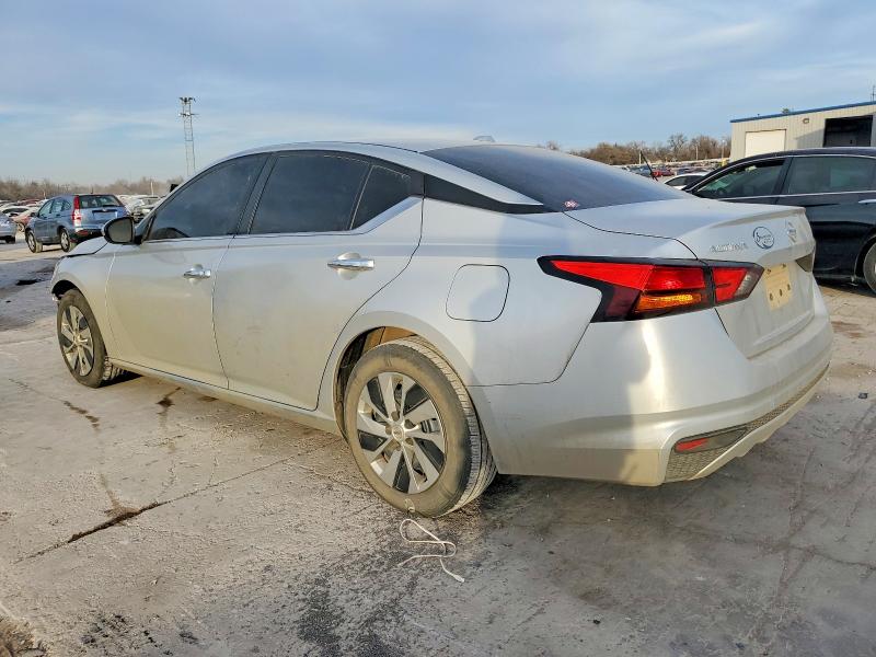 Photo 2 from auction – 2019 NISSAN ALTIMA with VIN 1N4BL4BV9KC213097