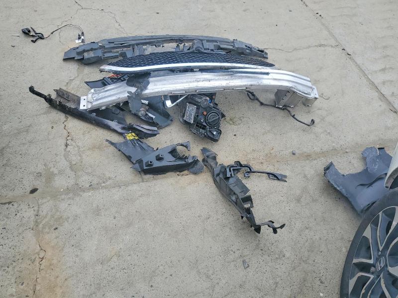 Photo 13 from auction – 2020 CHRYSLER PACIFICA T with VIN 2C4RC1BG3LR125311