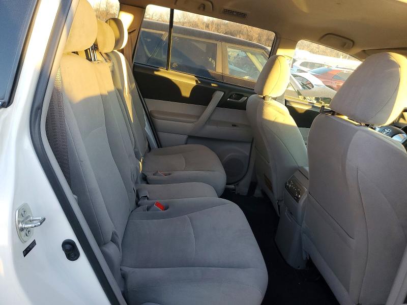 Photo 11 from auction – 2013 TOYOTA HIGHLANDER with VIN 5TDBK3EH6DS232575