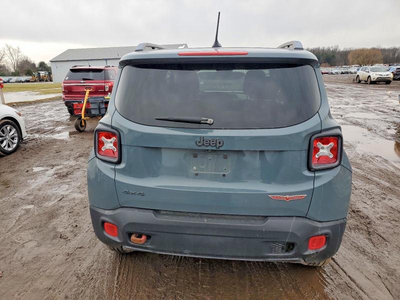 Photo 6 from auction – 2015 JEEP RENEGADE with VIN ZACCJBCT9FPC06030