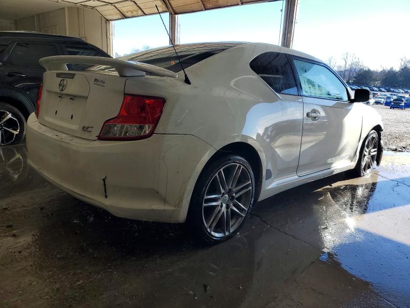 Photo 3 from auction – 2011 TOYOTA SCION TC with VIN JTKJF5C79B3002980