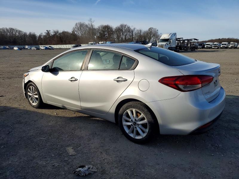 Photo 2 from auction – 2017 KIA FORTE LX with VIN 3KPFL4A73HE147114