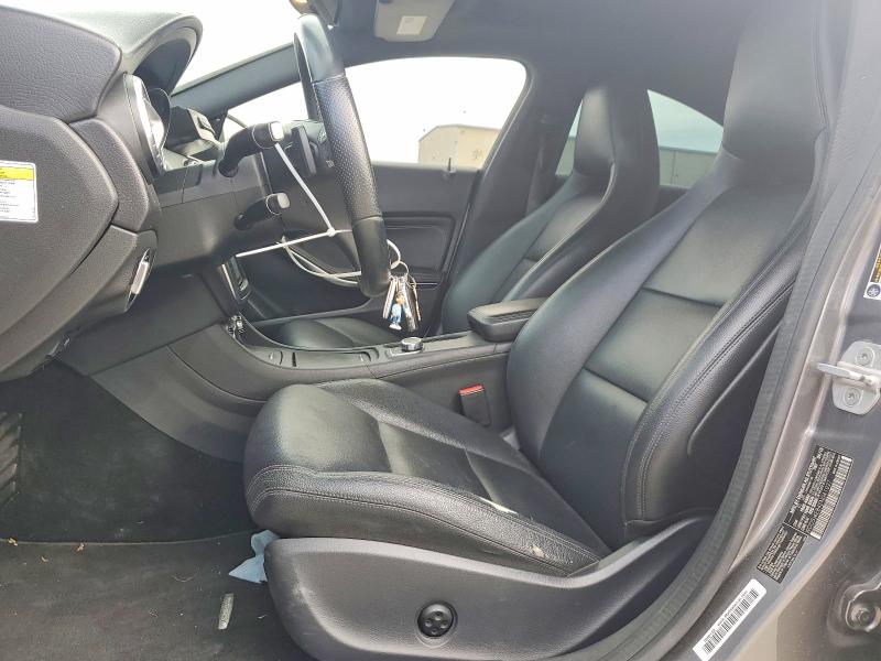 Photo 7 from auction – 2014 MERCEDES-BENZ CLA with VIN WDDSJ4EB4EN041027