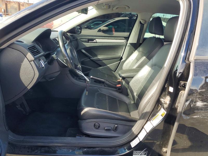 Photo 7 from auction – 2015 VOLKSWAGEN PASSAT S with VIN 1VWAT7A37FC038312