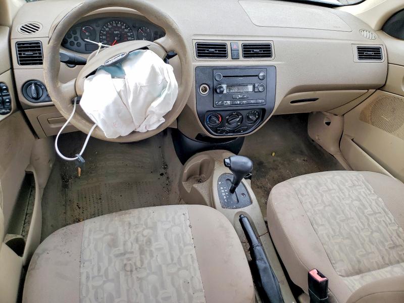 Photo 8 from auction – 2005 FORD FOCUS with VIN 1FAFP34N25W312697