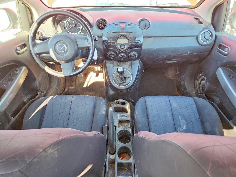Photo 8 from auction – 2011 MAZDA MAZDA2 with VIN JM1DE1HY8B0116133