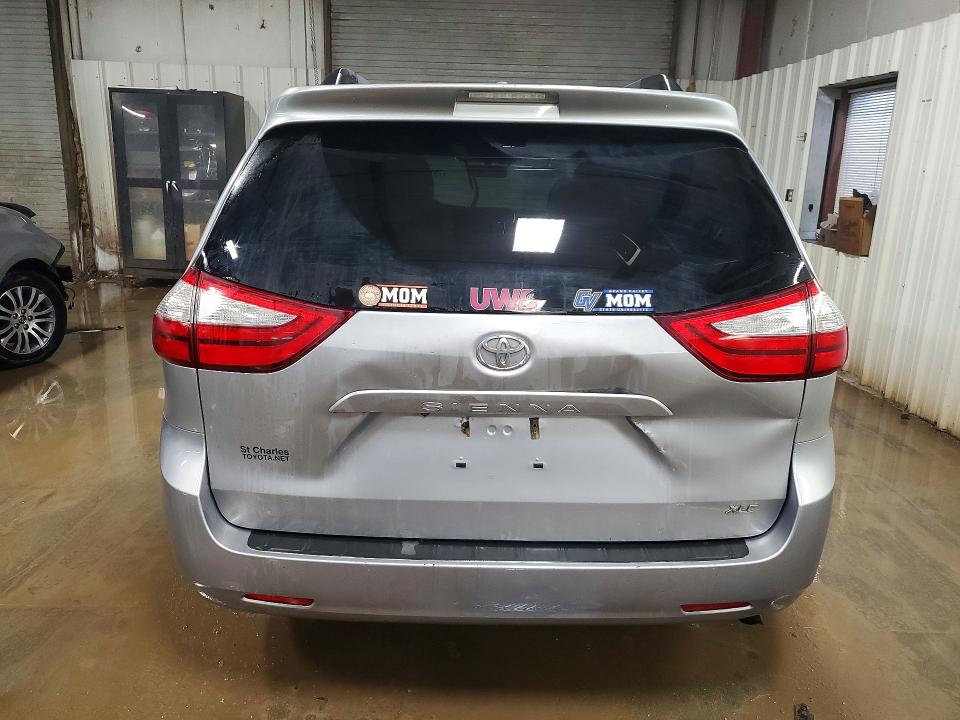 Photo 6 from auction – 2015 TOYOTA SIENNA with VIN 5TDYK3DCXFS553408