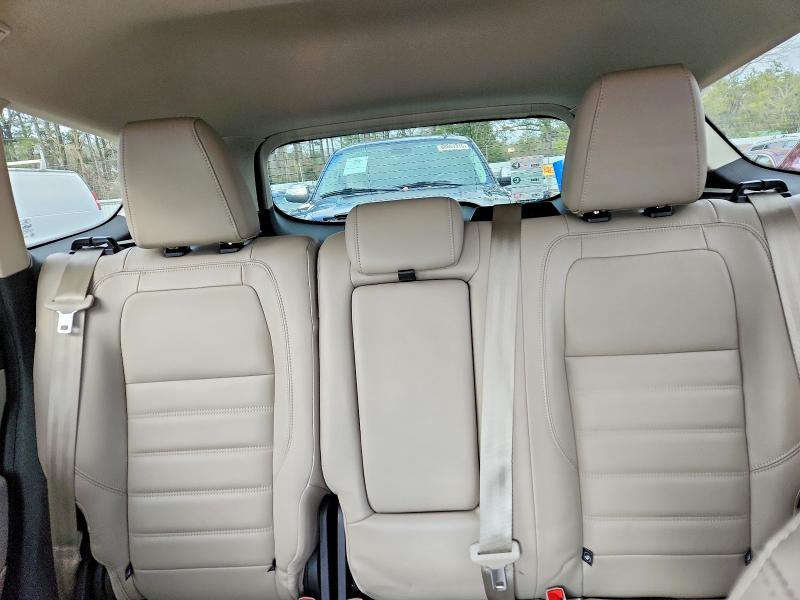 Photo 10 from auction – 2017 FORD ESCAPE SE with VIN 1FMCU9GD2HUD02386