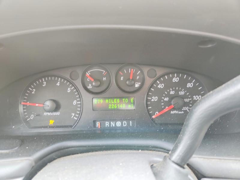Photo 9 from auction – 2005 FORD TAURUS SE with VIN 1FAFP53UX5A230492