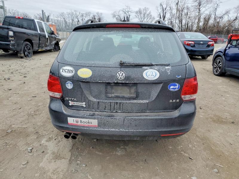 Photo 6 from auction – 2011 VOLKSWAGEN JETTA S with VIN 3VWPZ7AJ5BM611093
