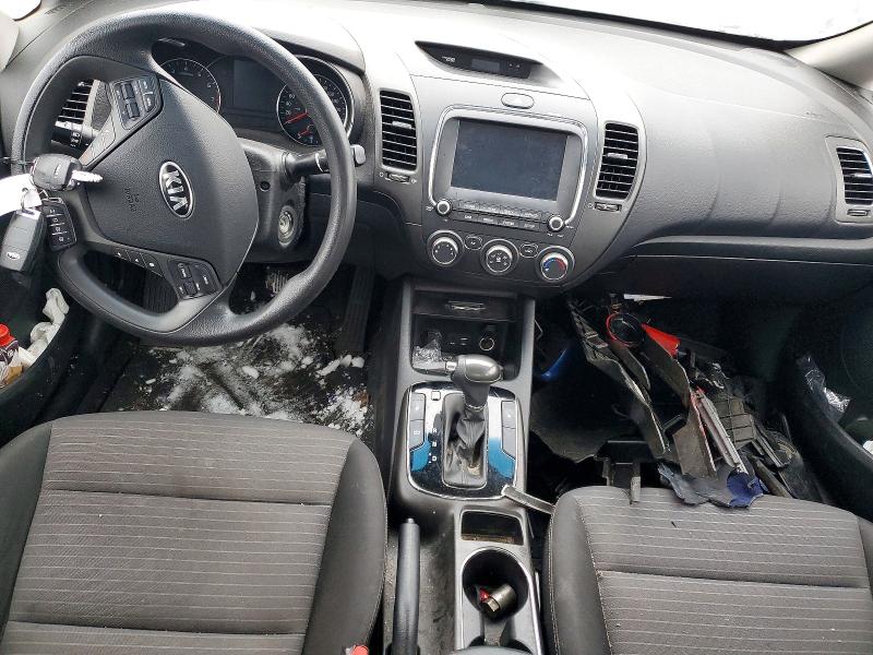 Photo 8 from auction – 2018 KIA FORTE LX with VIN 3KPFL4A75JE191587