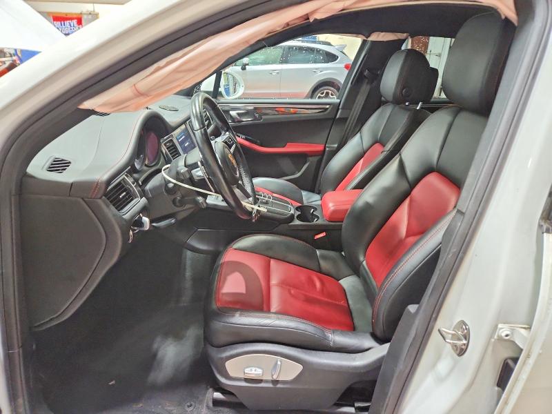 Photo 7 from auction – 2018 PORSCHE MACAN with VIN WP1AA2A59JLB01849