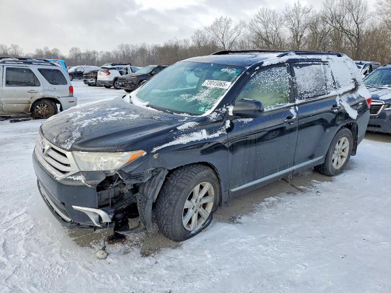 TOYOTA HIGHLANDER 2013 with VIN 5TDBK3EH6DS235377 - Photo from auction