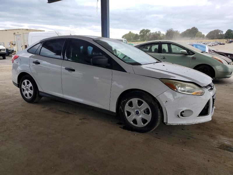 Photo 4 from auction – 2013 FORD FOCUS S with VIN 1FADP3E25DL164413
