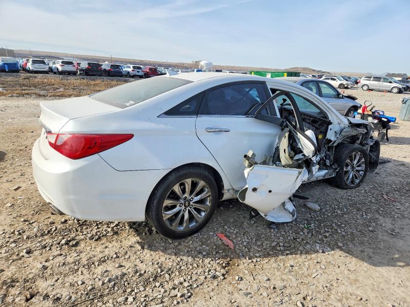 Photo 3 from auction – 2011 HYUNDAI SONATA SE with VIN 5NPEC4AC1BH078032