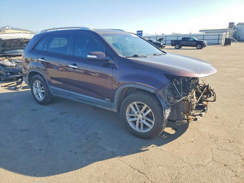 Zdjęcie 4 z aukcji – 2015 KIA SORENTO LX z VIN 5XYKTDA74FG648995