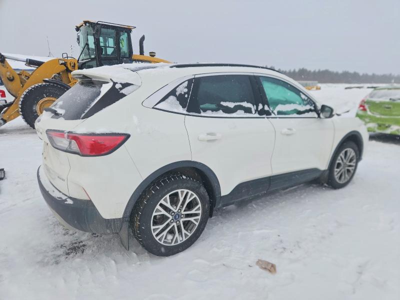 Photo 3 from auction – 2021 FORD ESCAPE with VIN 1FMCU9H66MUA25235