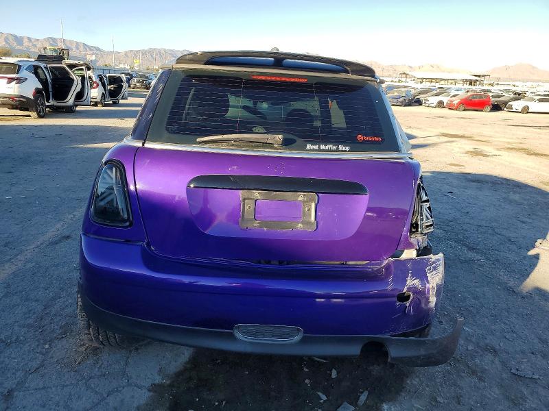 Photo 6 from auction – 2007 MINI COOPER with VIN WMWMF33507TL67401