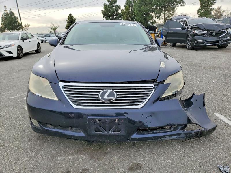 Photo 5 from auction – 2007 LEXUS LS 460L with VIN JTHGL46F575014996