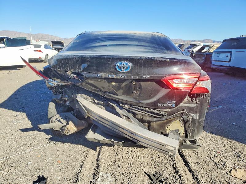 Photo 6 from auction – 2018 TOYOTA CAMRY with VIN 4T1B31HK2JU004603