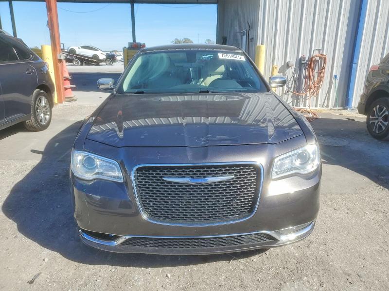 Photo 5 from auction – 2018 CHRYSLER 300 LIMITE with VIN 2C3CCAEG1JH280044