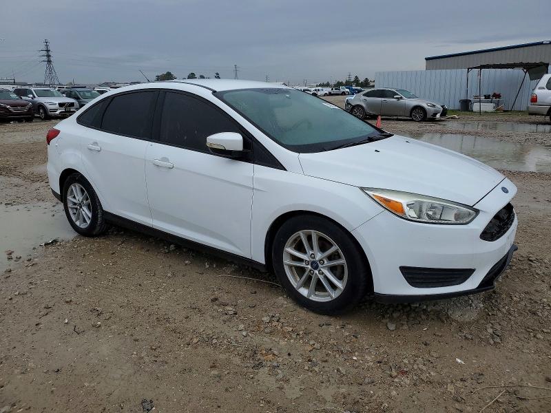 Photo 4 from auction – 2017 FORD FOCUS SE with VIN 1FADP3F29HL285465