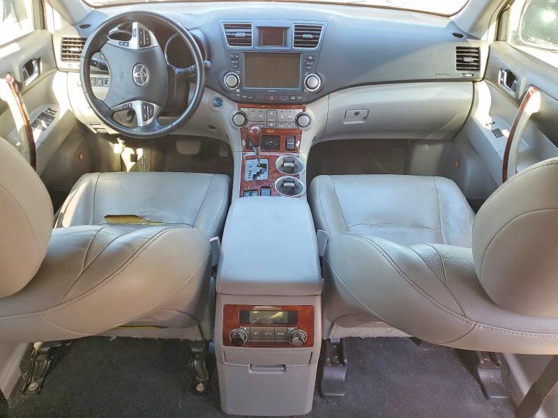Photo 8 from auction – 2011 TOYOTA HIGHLANDER with VIN JTEDC3EH8B2000629