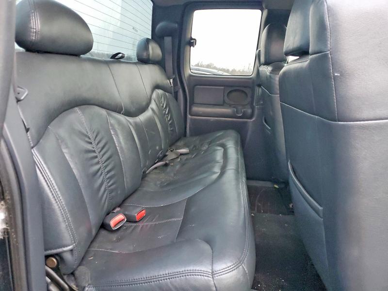 Photo 10 from auction – 2001 GMC SIERRA with VIN 2GTEK19T811112103