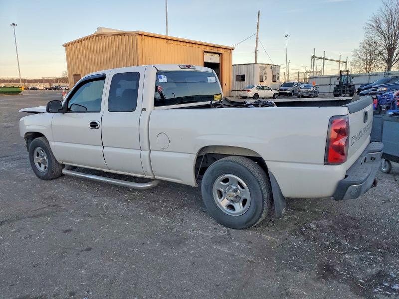 Photo 2 from auction – 2004 CHEVROLET SILVERADO with VIN 1GCEC19X14Z128462
