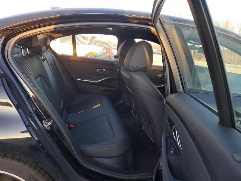 Photo 10 from auction – 2019 BMW 330I with VIN WBA5R1C59KAK06601