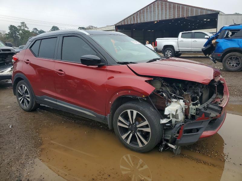Photo 4 from auction – 2018 NISSAN KICKS with VIN 3N1CP5CU0JL537348